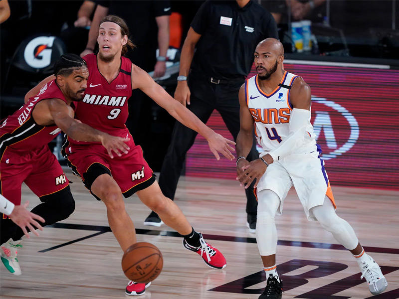 مبارة سابقة تجمع الفريقين 