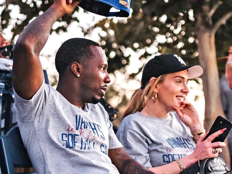 النجمة البريطانية ​أديل و حبيبها ​ريتش بول