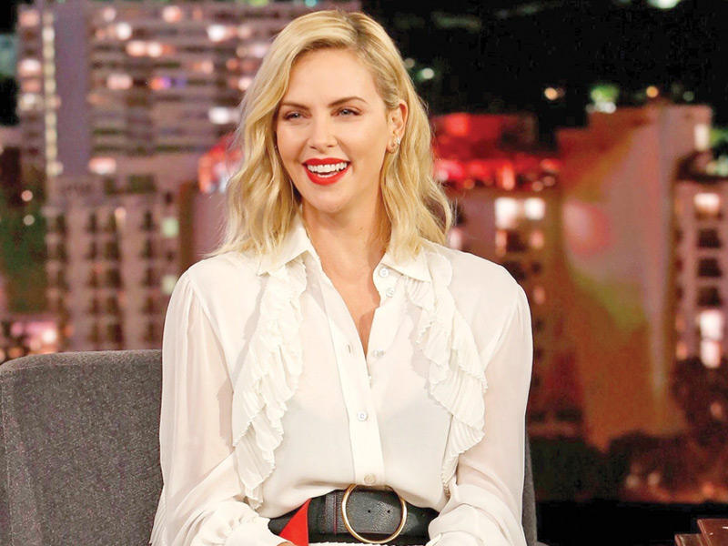  الممثلة ​تشارليز ثيرون