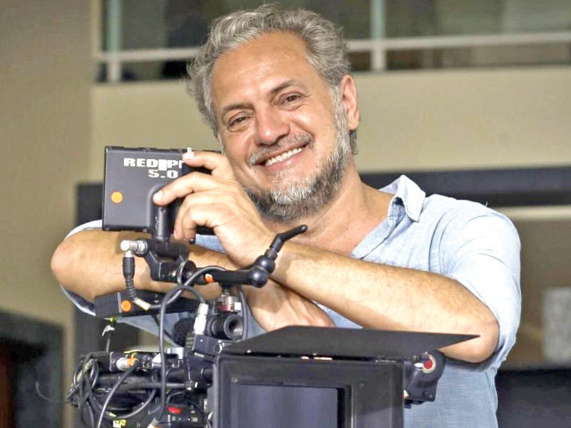  المخرج البرازيلي برينو سيلفيرا