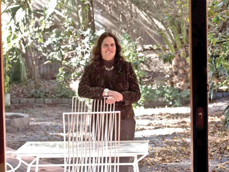 وزيرة الدفاع التشيلية مايا فرنانديز