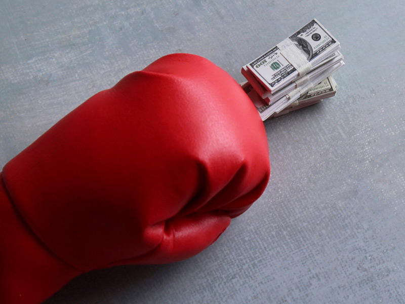 الدولار القوي