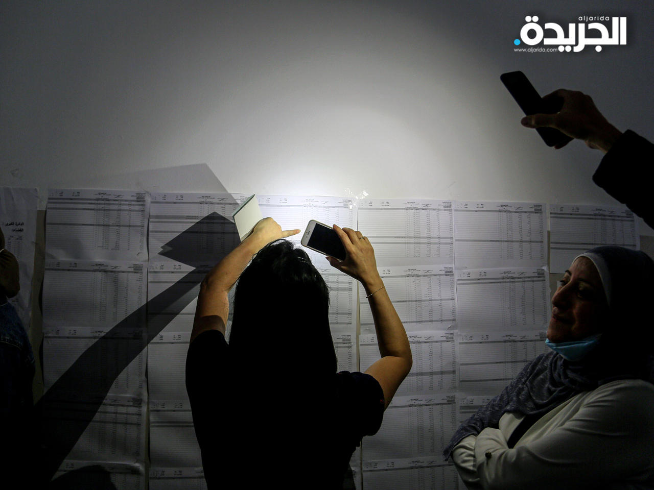 انتخابات لبنان تفرز نتائج تخالف التوقعات