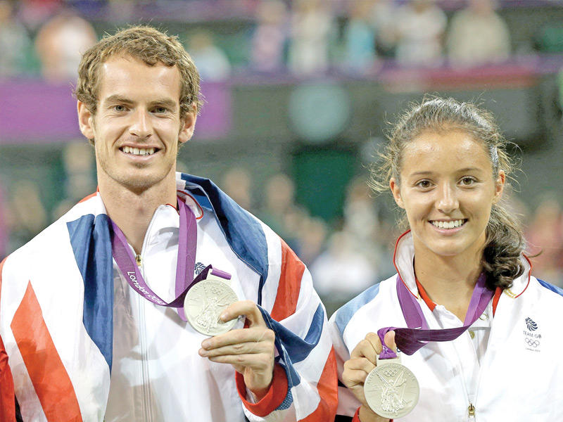 لاعبة التنس البريطانية لاورا روبسون