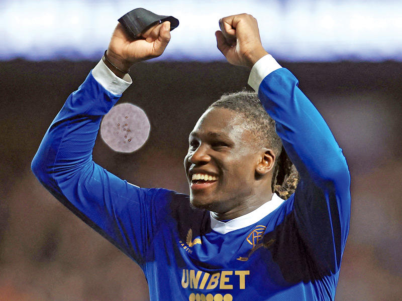  نجم رينجرز كالفين باسييه