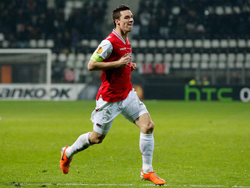 المدافع نيك فيرجيفير