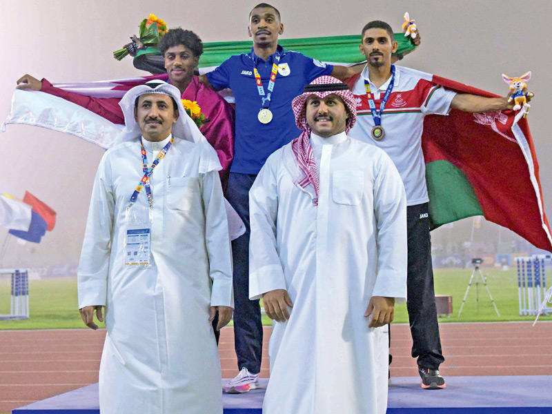 الشيخ مبارك النواف العداء يعقوب اليوحة والفائزين بالمراكز الأولى