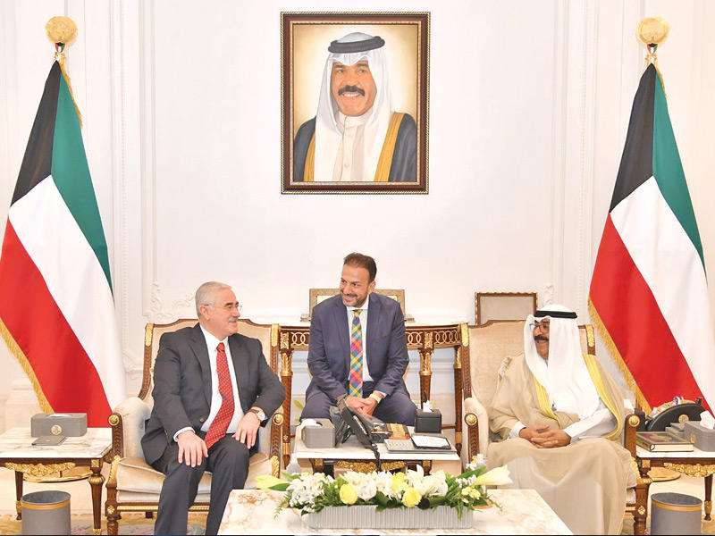 نائب الأمير مستقبلاً رئيس محكمة التمييز التركية أمس