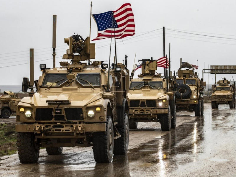 آليات للقوات الامريكية في طريقها إلى مدينة أعزاز السورية