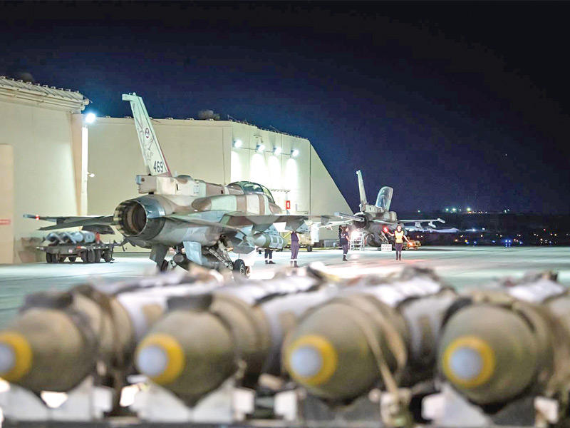 مقاتلة F16 في قاعدة عسكرية إسرائيلية  