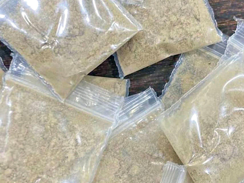 المضبوطات التي تم ضبطها مع الآسيوي