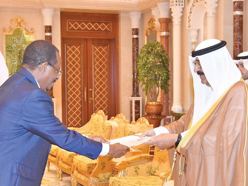 نائب الأمير يتسلم أوراق اعتماد سفير تنزانيا اليوم