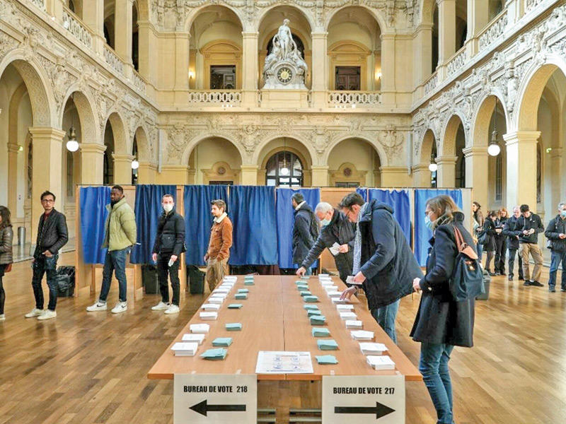 جانب من الانتخابات الفرنسية في 24 أبريل الماضي