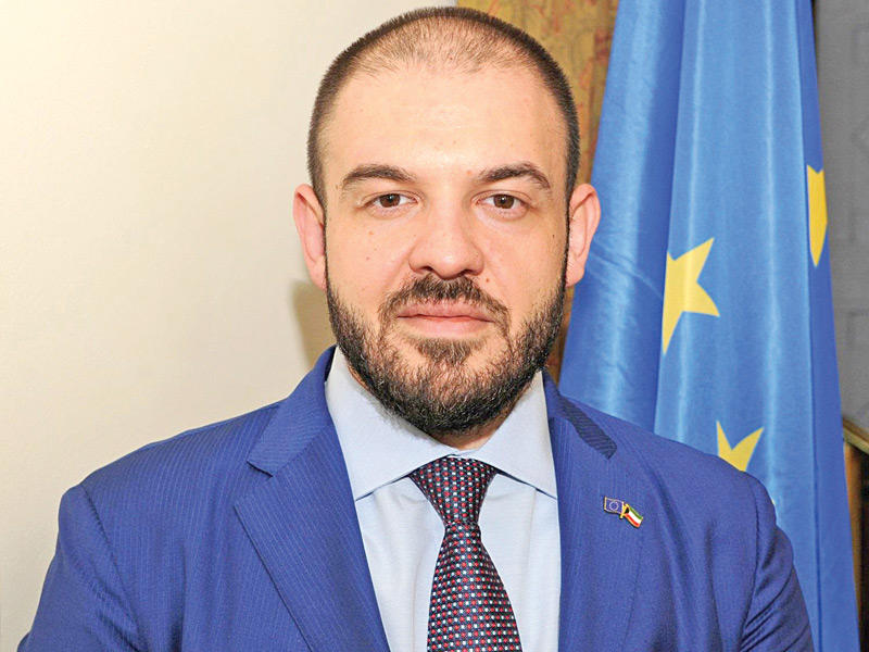 الامين العام لغرفة التجارة العربية ــ البلجيكية ــ لوكسمبورغ المشتركة قيصر حجازين