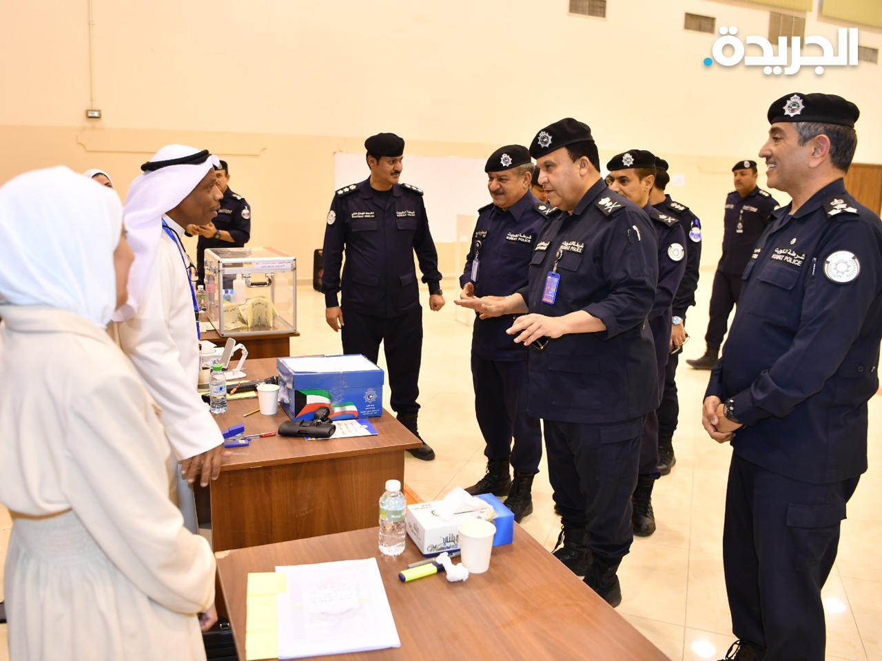  الفريق أنور البرجس واللواء جمال الصايغ خلال تفقد مراكز الاقتراع في عدد من الدوائر الانتخابية