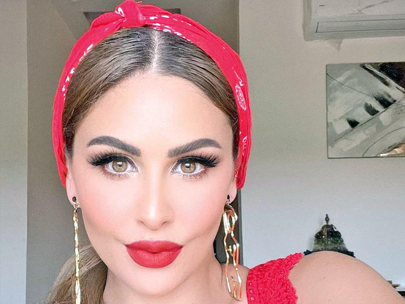  الفنانة مي سليم