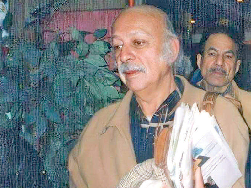  الشاعر العراقي الكبير والأيقونة الثورية مظفّر النواب