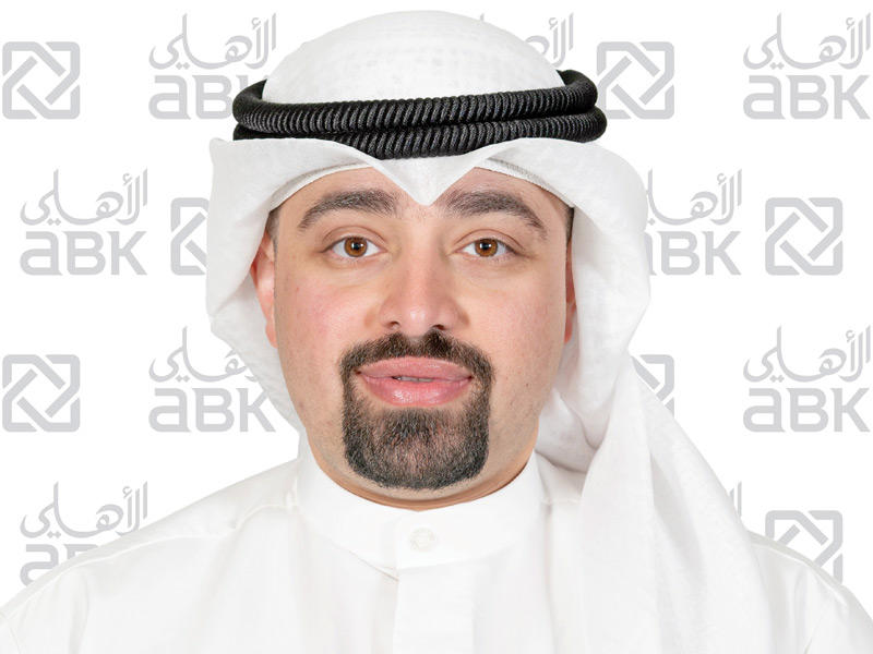 المدير التنفيذي للعمليات المصرفية والتحويلات بإدارة العمليات في البنك، عبدالله القطان