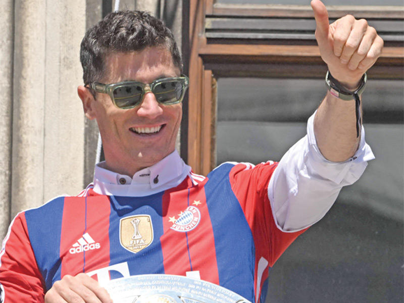 روبرت ليفاندوفسكي مهاجم بايرن ميونيخ 