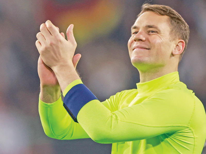 الحارس الدولي الألماني مانويل نوير