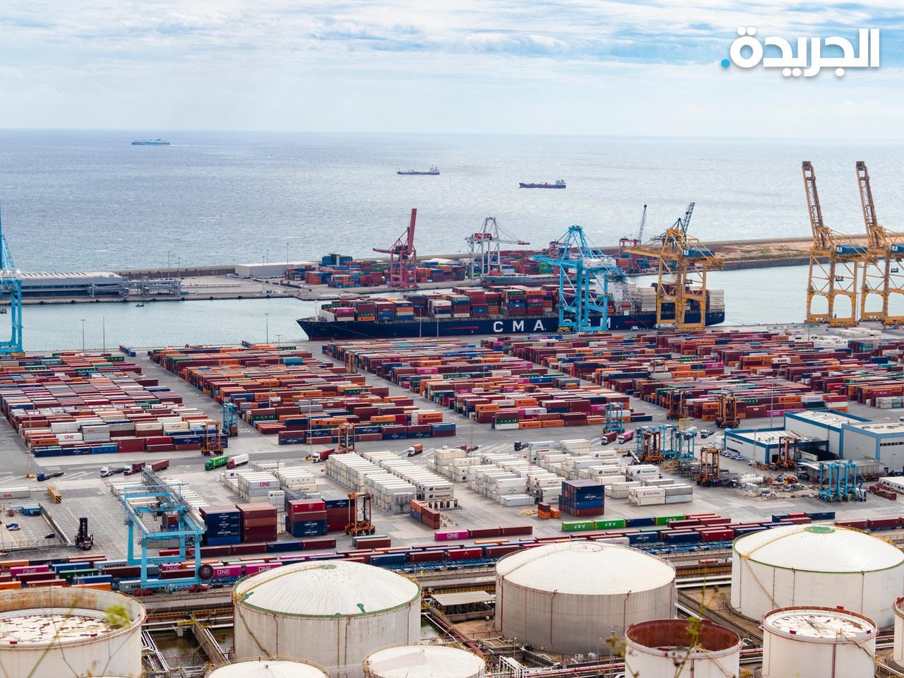 الإمارات بدأت في شحن حاويات من النفط إلى أوروبا