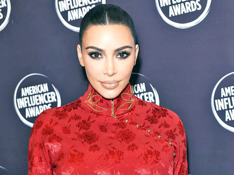 نجمة تلفزيون الواقع الأميركية كيم كارداشيان 