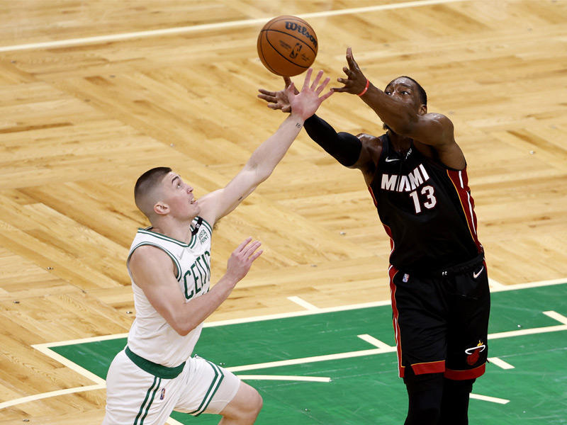 لقطة من المباره