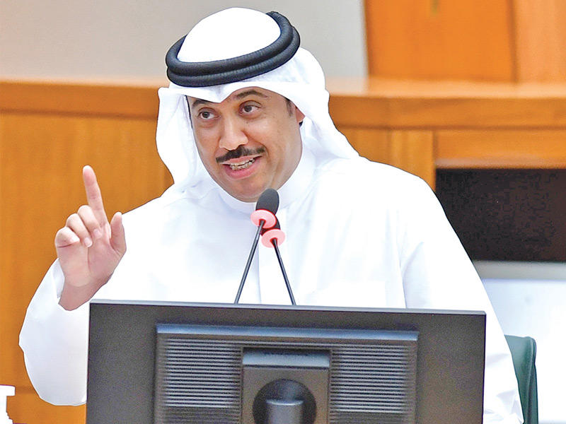 وزير الشؤون الاجتماعية والتنمية المجتمعية وزير الدولة لشؤون الإسكان والتطوير العمراني مبارك العرو