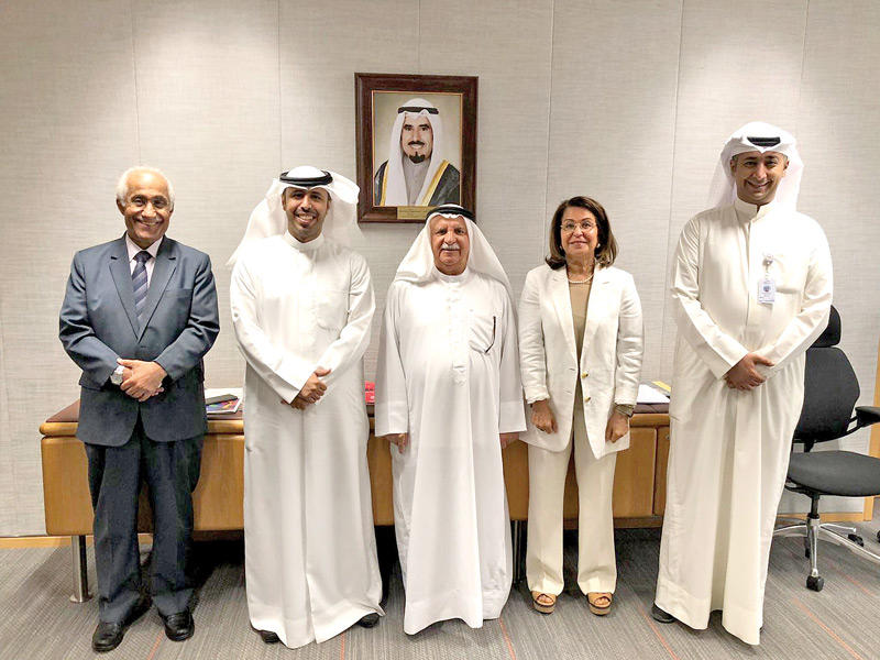 وفد الجمعية خلال زيارته للمؤسسة