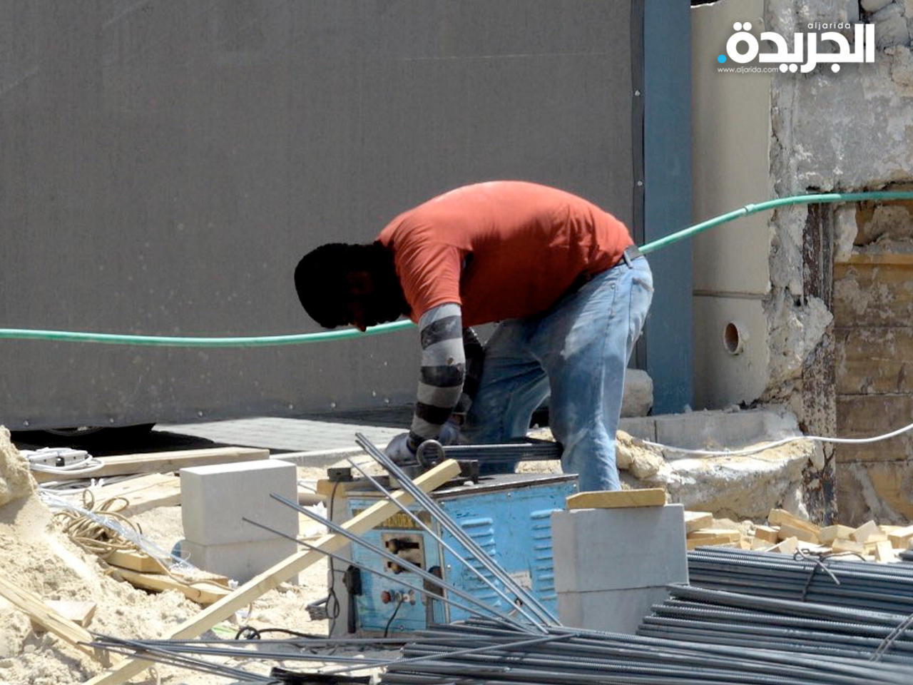 حظر تشغيل العمالة ظهراً يدخل حيز التنفيذ بداية يونيو