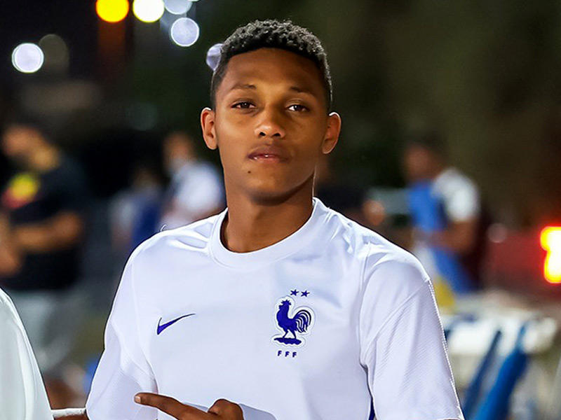 لاعب المنتخب الوطني لألعاب القوى بدر سويد