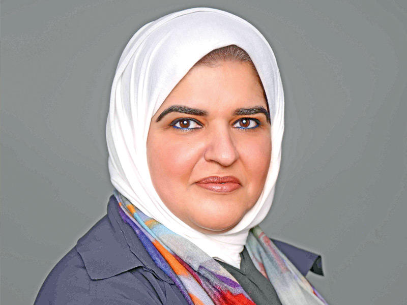 نائب رئيس أول لشؤون الاتصال وعلاقات المستثمرين للمجموعة إيمان العوضي