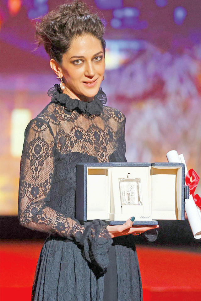 الممثلة الإيرانية زار إبراهيمي