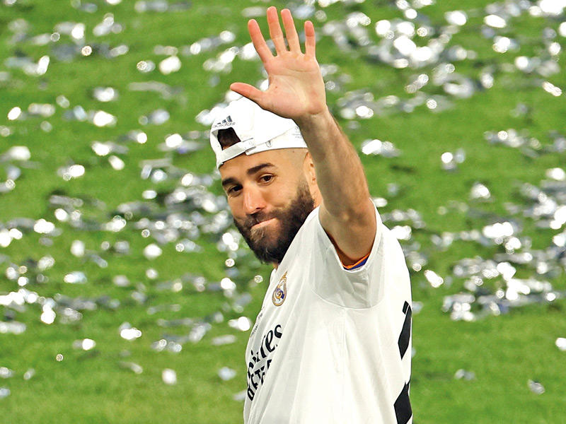 نجم وقائد ريال مدريد كريم بنزيمة