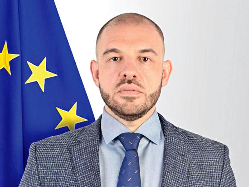  سفير الاتحاد الأوروبي لدى البلاد كريستيان تودور