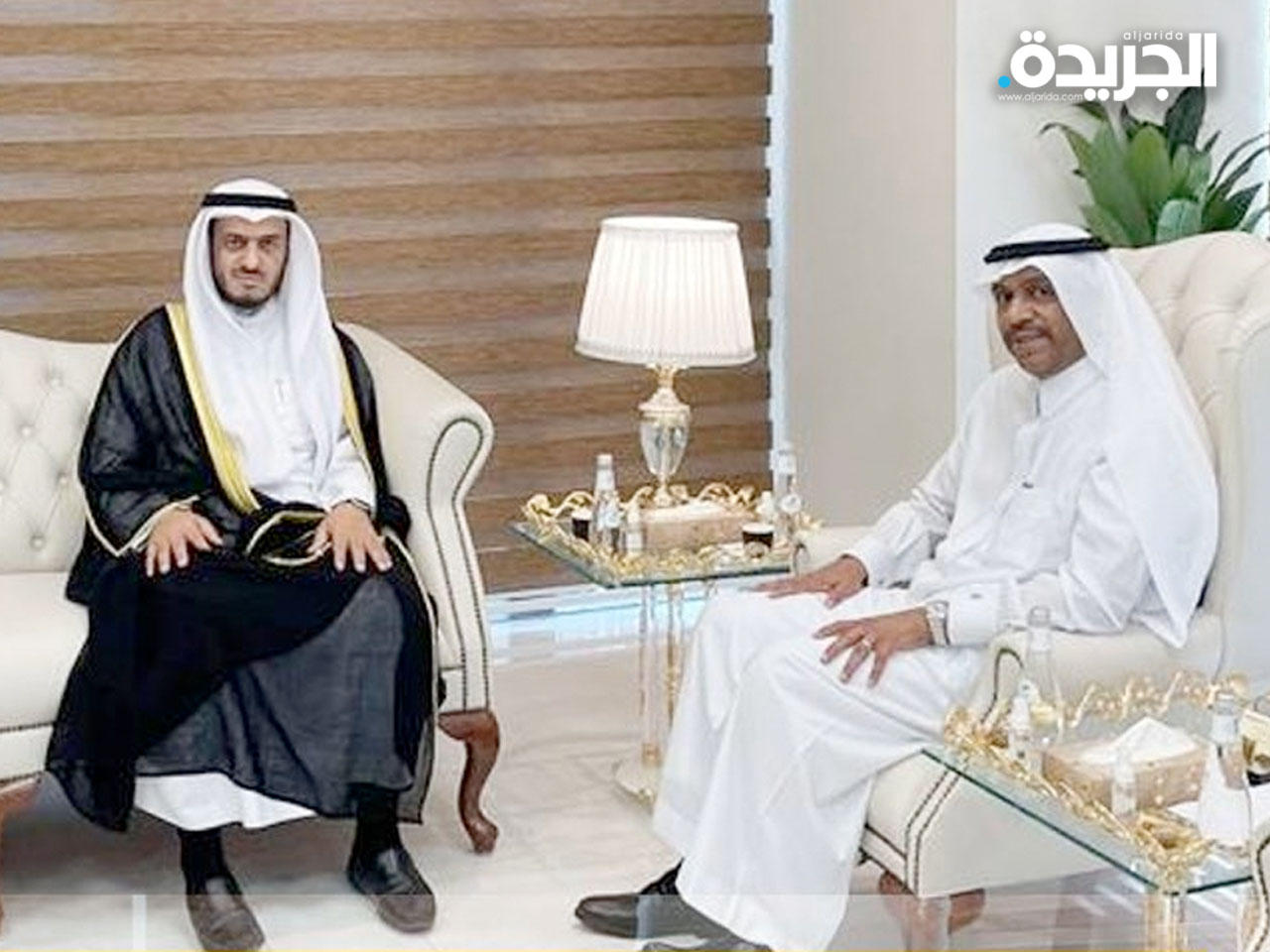 المطيري مجتمعاً بنائب وزير الحج والعمرة السعودي