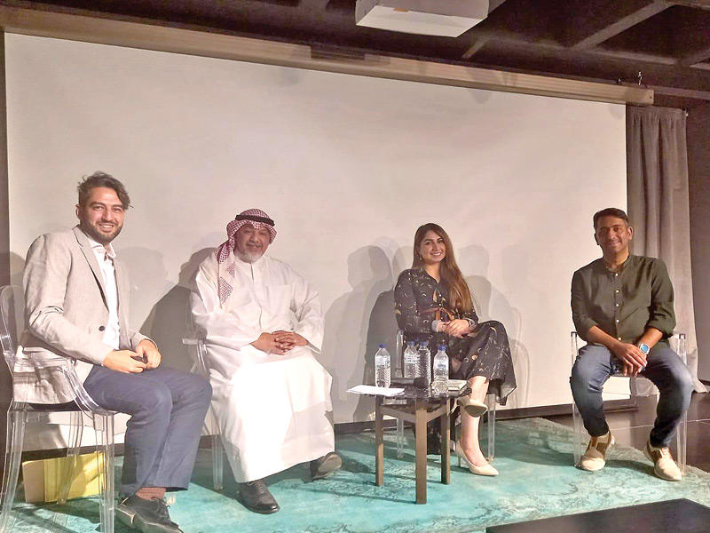 المشاركون في المحاضرة