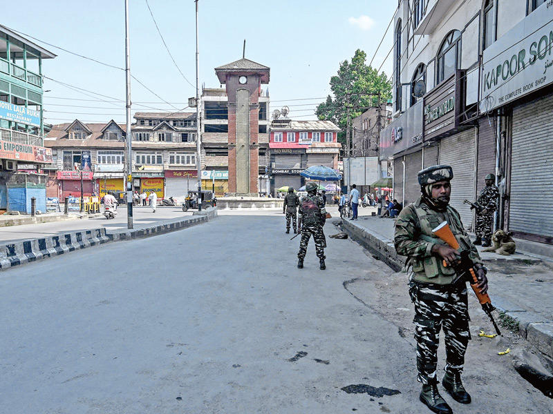 تواجد أمني في شوارع باكستان 