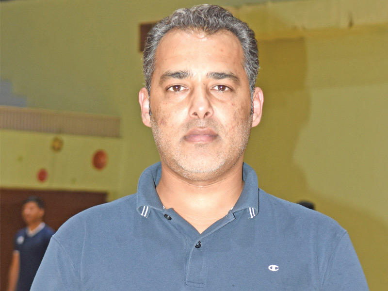 المدير الفني الجديد للفريق الأول راشد الرشود