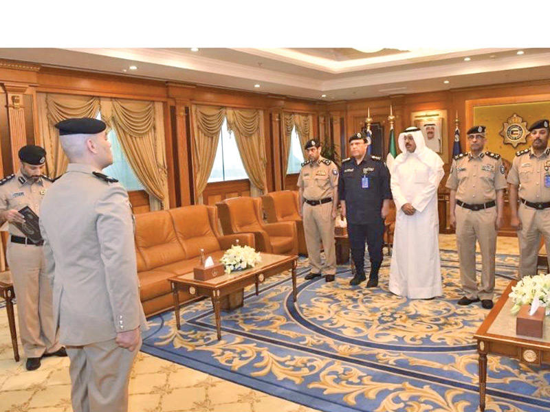 النواف مستقبلاً الضابط الخريج بحضور البرجس وبورسلي