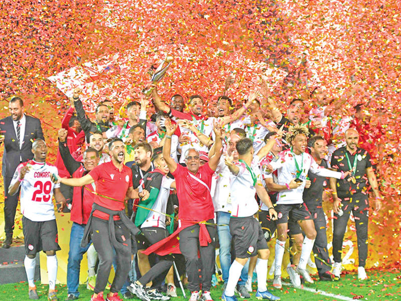 لاعبو الوداد يحتفلون باللقب