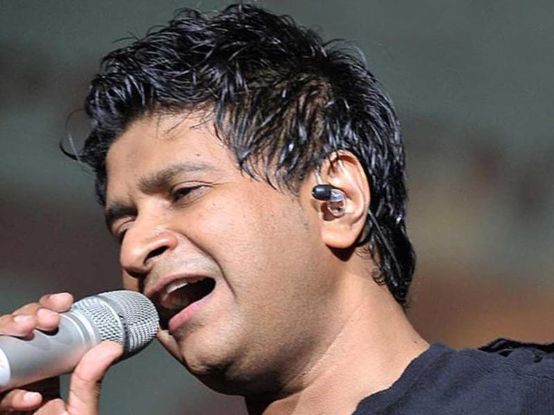 المغني الهندي كريشناكومار كوناث (كي كي)