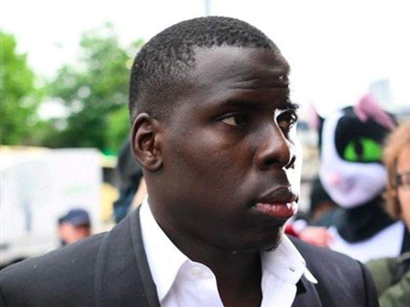  المدافع الفرنسي لوست هام كورت زوما