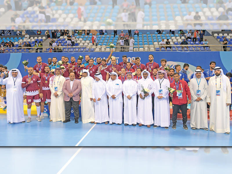 تتويج المنتخب القطري بلقب كرة اليد