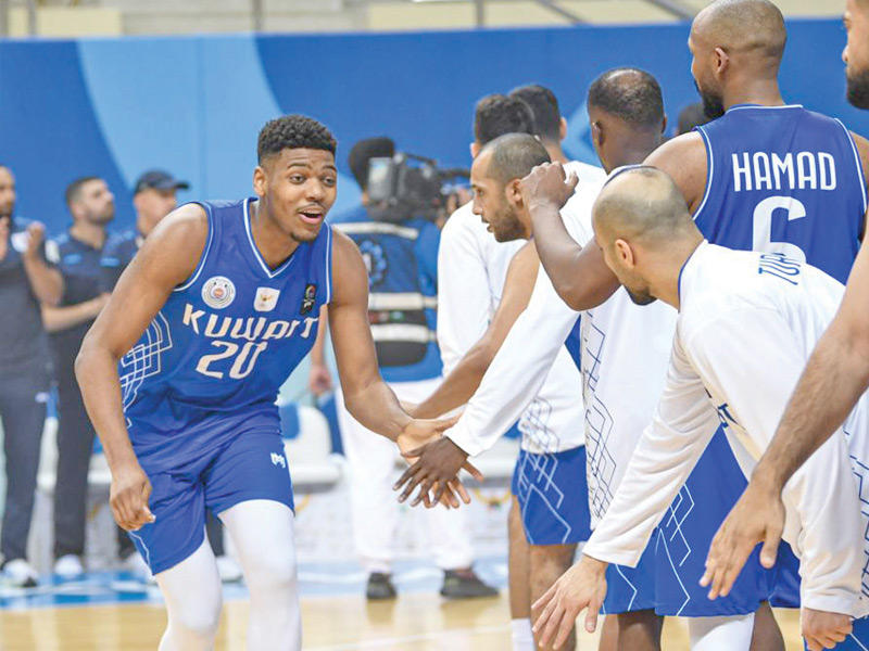 لاعبو المنتخب الوطني في لقاء سابق