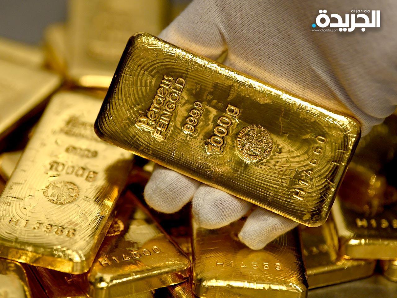 الذهب يرتفع أكثر من 1% بدعم تراجع الدولار وبيانات أمريكية