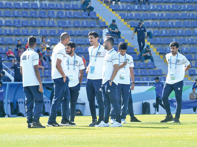  مدرب الأزرق عبدالعزيز حماده يعترف بالفوارق مع أستراليا ويعزز قدرات المنتخب الهجومية أمام النشامى