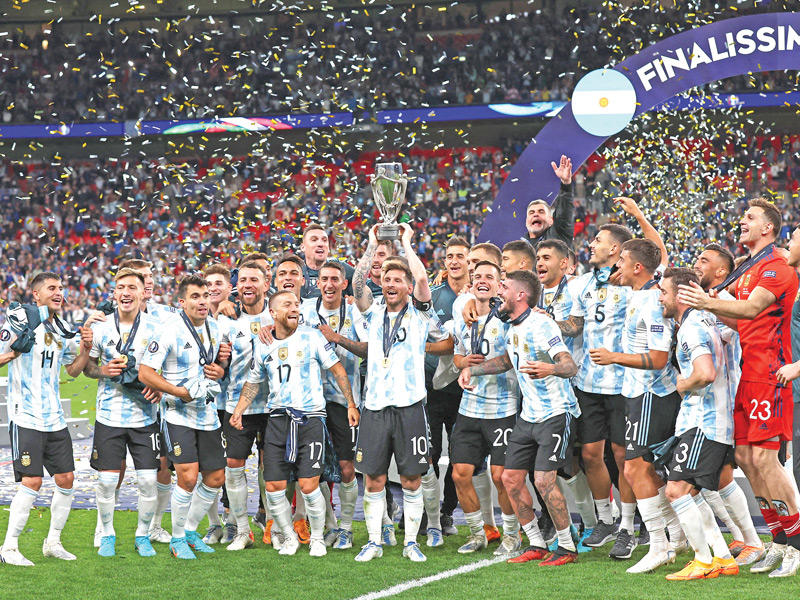 جانب من مراسم تتويج المنتخب الأرجنتيني