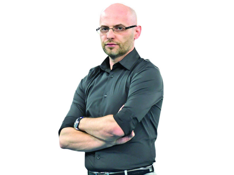 مدرب  كاظمة ماركوف