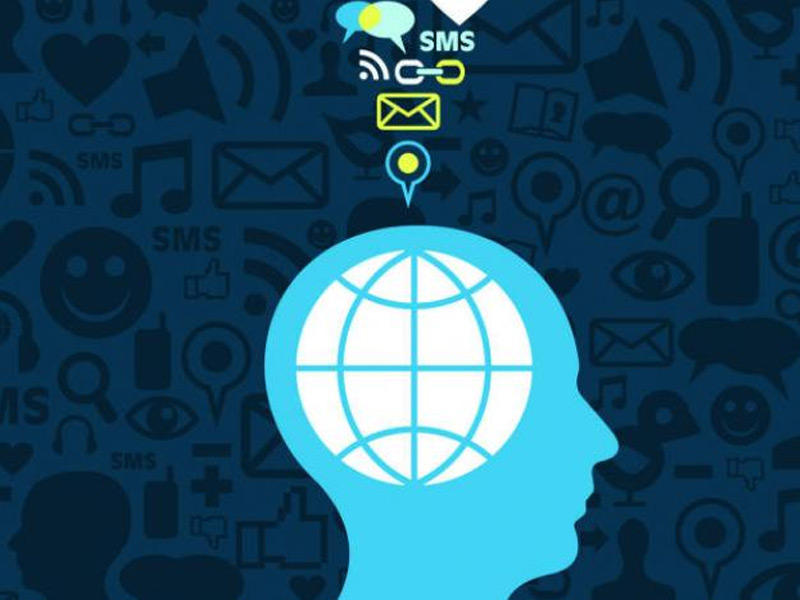 مواقع وتطبيقات وتأثيرها على قرارات المستخدم 